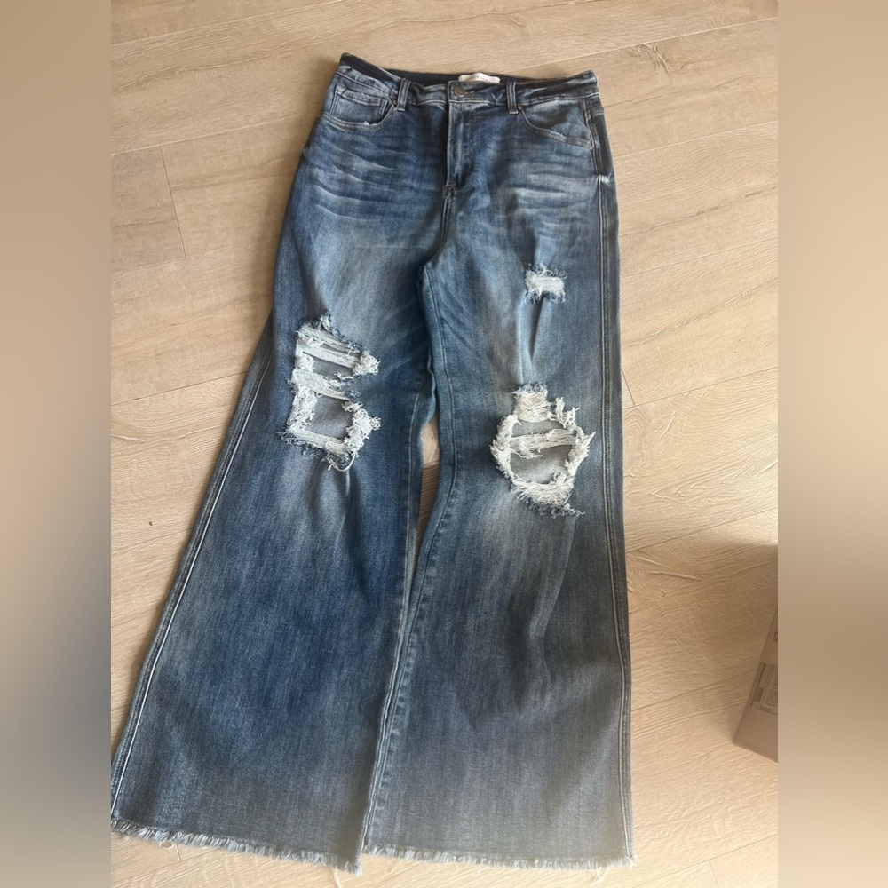 Risen wide leg, never worn.